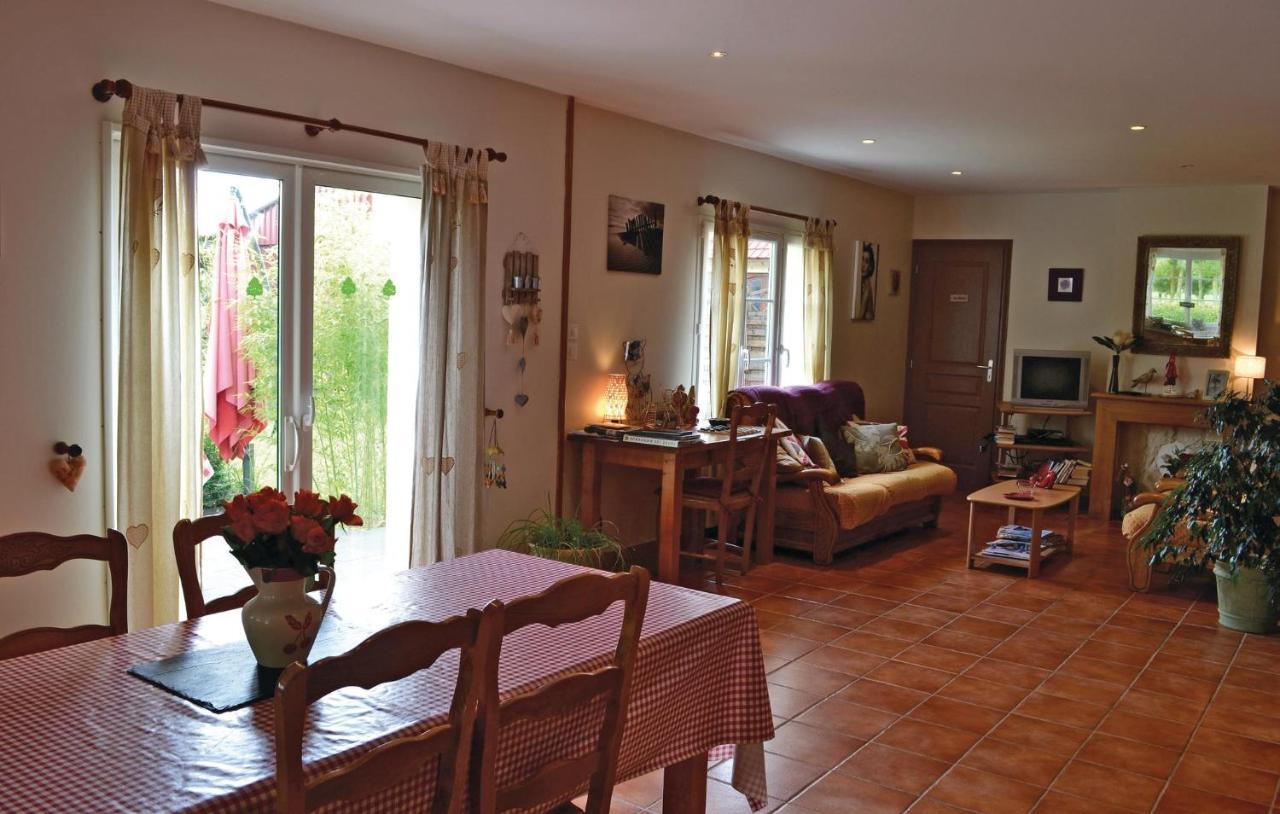 Holiday Gite De La Lombardie Hébergement de vacances *